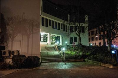 Esslingen: Fluechtling springt in Neckar um Abschiebung zu umgehen 